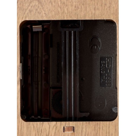 Wall clock with a dash "Owl", a smooth move, 23.1 × 11.8 × 8.5 cm-2
