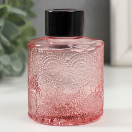Diffusor for essential oils with a “flower” lid is a transparent pink 100 ml 6x6x8 cm