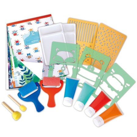 Developing children's gaming gaming set for drawing with sponge and rollers on stencils