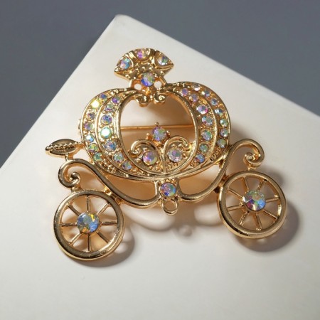Brooch "Carriage", Rainbow color in gold-2