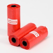 Packets for cleaning dogs are plain (3 rolls of 15 packages 29x21 cm), red