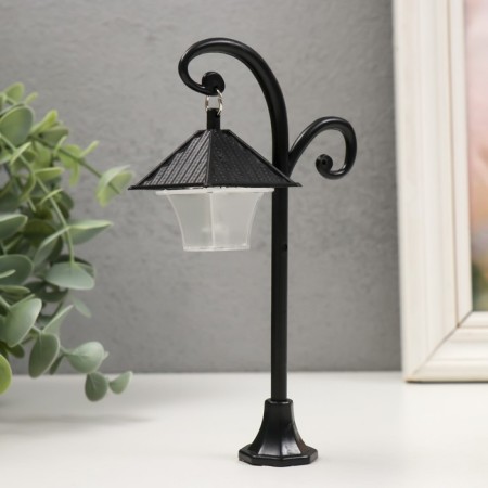 Decor for creativity plastic light "Lantern with a bend" 8.3x14.5 cm-1