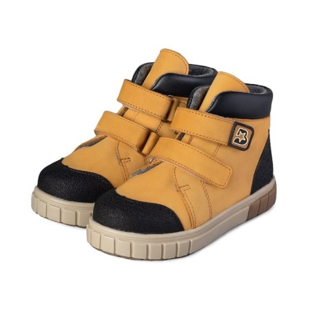 Children's boots, size 33, beige color