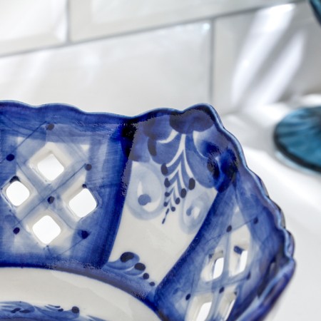 Candlete on the leg "Spring", Gzhel, Porcelain, 13x18 cm-2