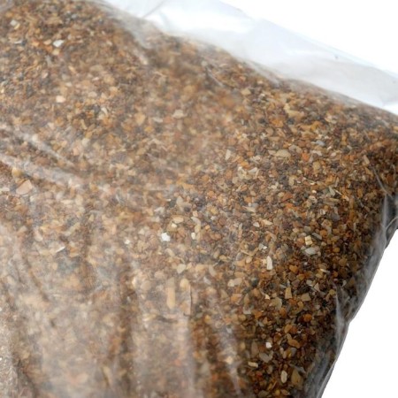 Mineral top dressing "shell" for birds, p/e package, 1 kg-3