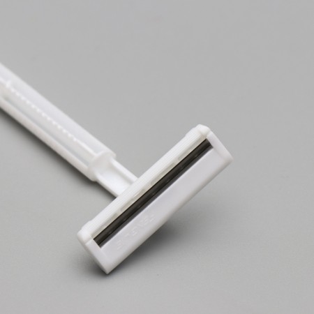 Razor Standard with two stainless blades and shaving cream 10 g.-2