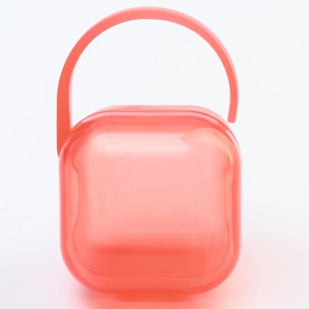 A container for storing and sterilizing children's nipples and dummy, pink color