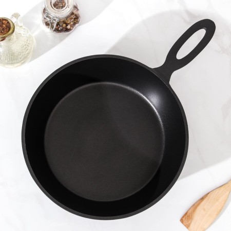 Svetik pan, d = 24 cm, aluminum handle, anti -stick coating, black color-1