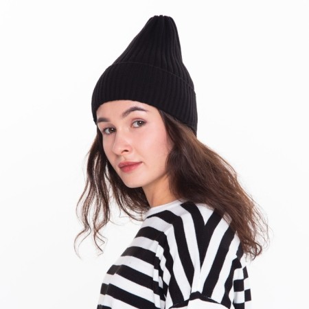 Female Winter hat, black color, size 52-56