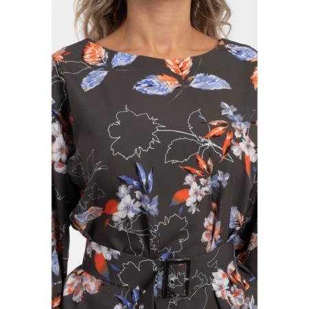 Female blouse, size 44-7