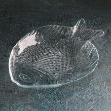A plate made of hardened glass MARINE glass, 19.6 × 16 cm, the color is transparent