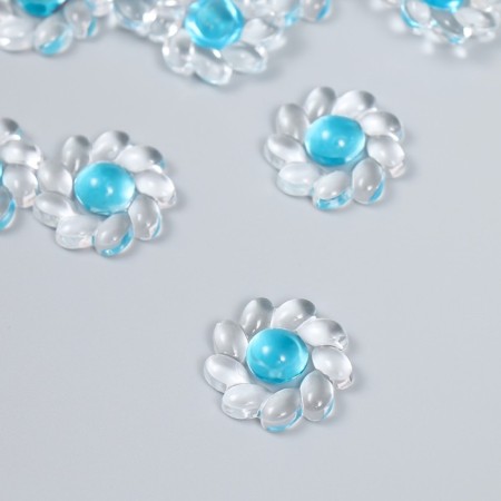 Decor for creativity plastic "Flower with a colored middle" transparent blue 0.8x2.4x2.4 cm 912946