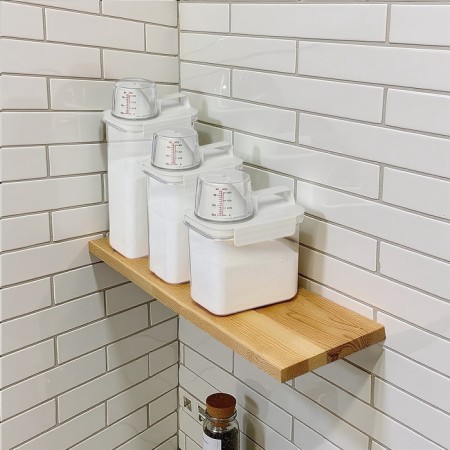 A container for washing powder and air conditioning, with a measured glass, 1800 ml-9