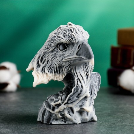 Figure "Head of the Eagle" 11cm-1
