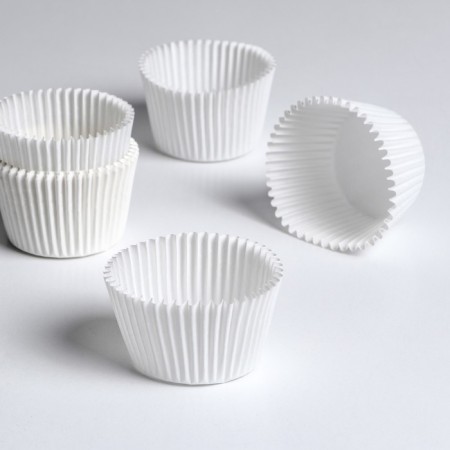 Baking uniform, white 5.5 x 4.3 cm
