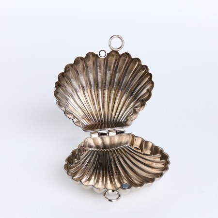 Female bag on a magnet, silver color-10