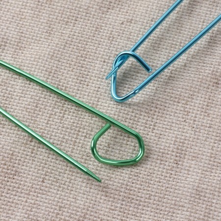 A set of auxiliary pins for knitting, 9/11.5 cm, 2 pcs, color mix-1