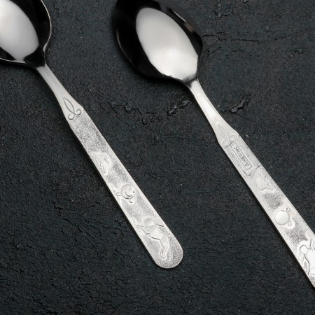 A spoon of a children's teaspoon "Kolobok", thickness 1.5 mm, silver color-1