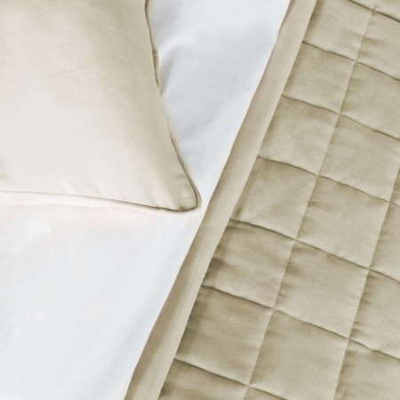 Software "Soft": a bedspread 160 x 220 cm, pillowcase 40 x 40 cm - 2 pcs, creamy color-3