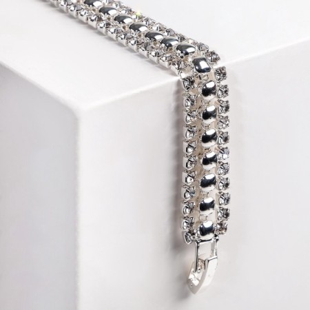 Bracelet with rhinestones "shine" thread in circles, white color in silver, 18 cm-5