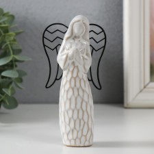 Souvenir ceramics, metal 