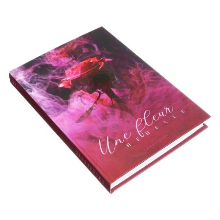 The diary is low on the stitch, A5, 160 sheets, cardboard 7BC, matte lamination, selective varnish "Delicate flower"-2