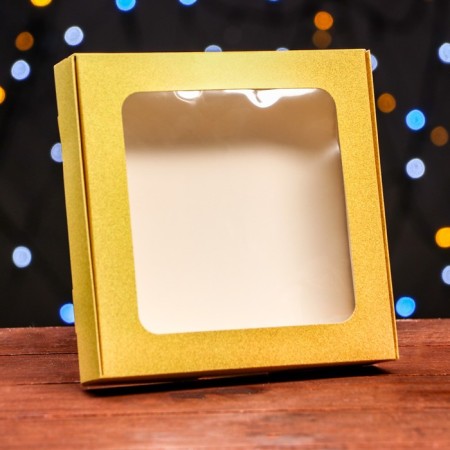 Self -charged box, with a window, gold, 16 x 16 x 3 cm-5