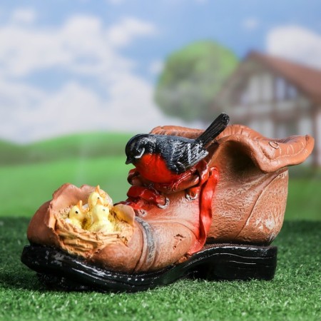 Figure pot "Boat with a nest" 15.5x27cm mix