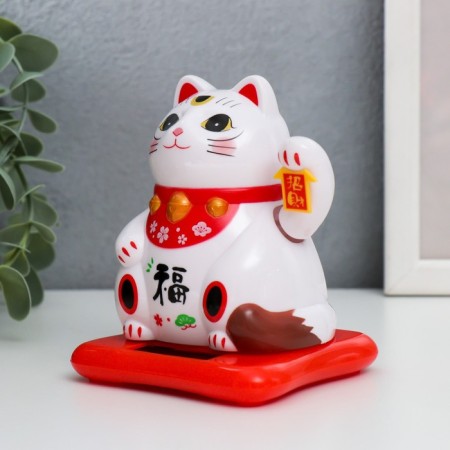 Plastic pendulum from the solar battery "Cat manei-nako Kosynka with flowers" White 9.5x10x9.5 cm 73535-3