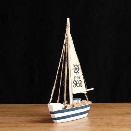 Souvenir ship with a backlight 23*5*33cm-2