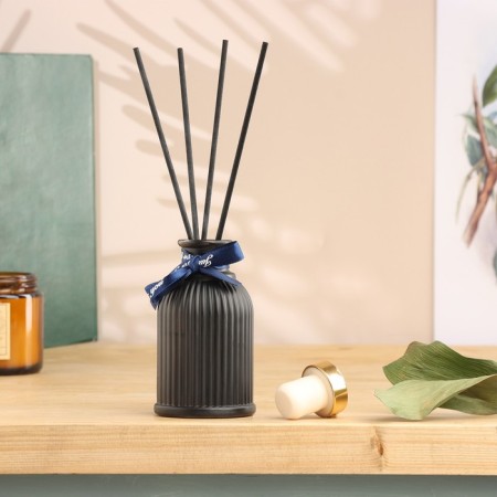 Set of diffuser 100 ml+candle 6x9 cm, black gentleman, black-2