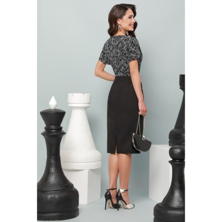 Women's dress, size 44-4