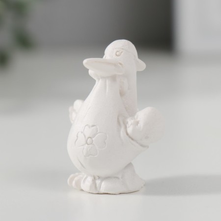 Polystone souvenir "Baby in a stork -in -a -storks" 3.8x3.2x2.4 cm-1