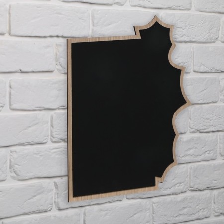 The decor is wall, the board coated on Halloween "Trick or Treat".-4