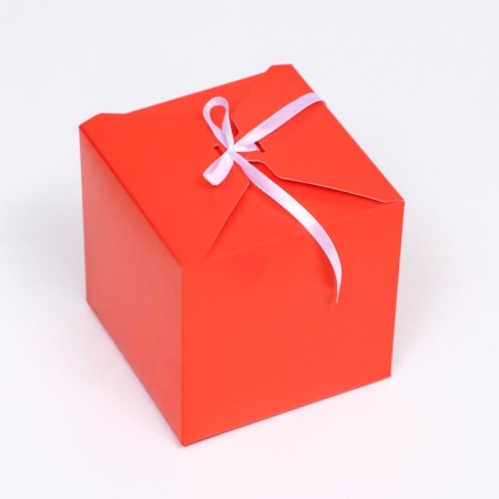 The box is folding, square, red, 12 x 12 x 12 cm,-1