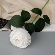 Artificial flowers 