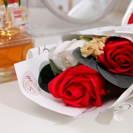 A premium bouquet of red-white soap roses, 3 pcs-2