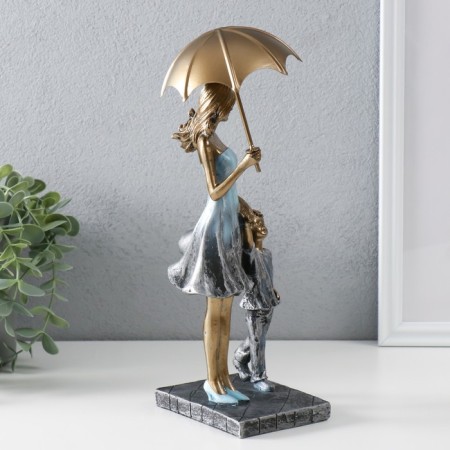Souvenir Polystone "Mom with her son on a walk under the umbrella" Blue 28x11x8 cm-3