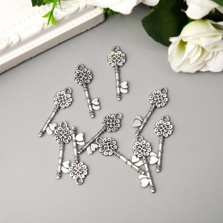 Decor for creativity Metal "Key with hearts" silver 3x1 cm-2