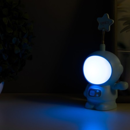 Table lamp "Astronaut with a star" MIX LED 3W USB AKB 9x7x19 cm Risalux-10