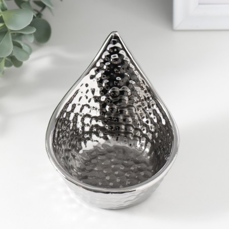 Ceramics candlestick per 1 candle "drop" d = 5 cm silver 11x9x8 cm-1