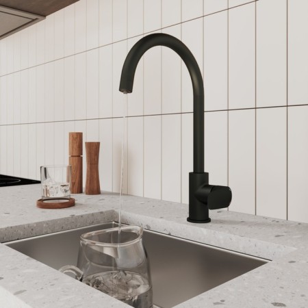 MILARDO RORA RORBLFJM05 kitchen mixer, pour 203 mm, filtered water valve, black matte-2