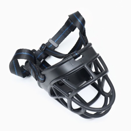 Dog muzzle No. 5 with a tripartite strap, rubber, DN 12 cm, ohm 35 cm, black-1