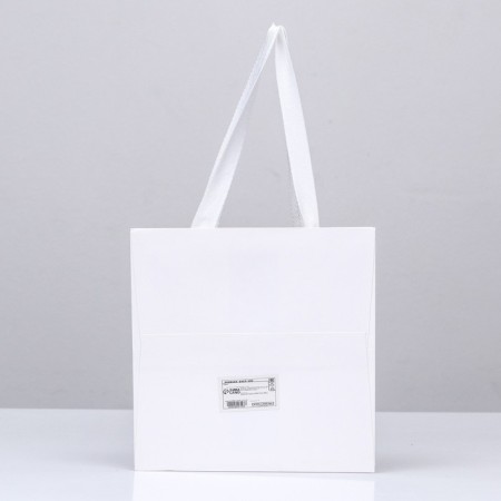 Crafts with a square bottom and window 20 x 20 x 20 cm white, 1pc-1