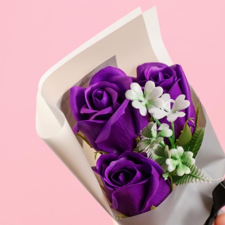 A bouquet of soap roses, purple-1