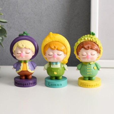 Souvenir Polystone "Baby Formatics" mix 9x4.8x4.5 cm