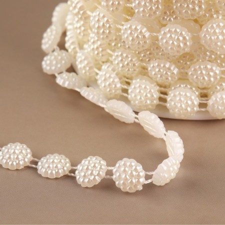 Pearls on threads, flat, 10 mm, 9 ± 1 m, milk color-1