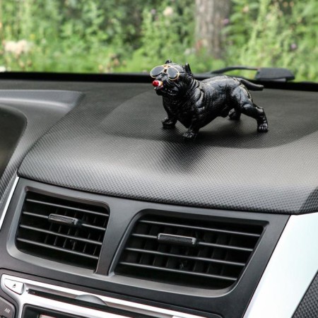 Dog on a car panel with suction cup for glass, bulldog-1
