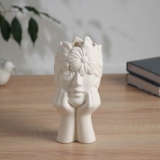 VAZA Ceramics Table 