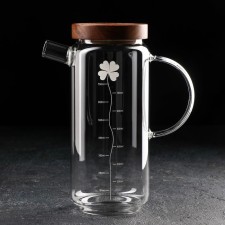 Glass jug with a lid 